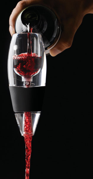 Аэратор для красного вина Vinturi насыщает вино кислородом